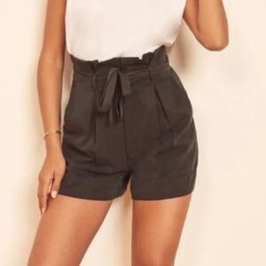 Reformation Castel Paper‎ Bag High Waisted Woven Tencel Shorts Black 8 cons